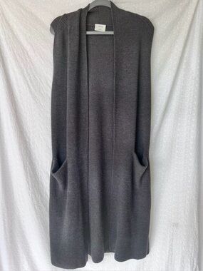 Wilfred Aritzia Dark Grey Merino Wool Sleeveless Sweater Duster - dunkirk